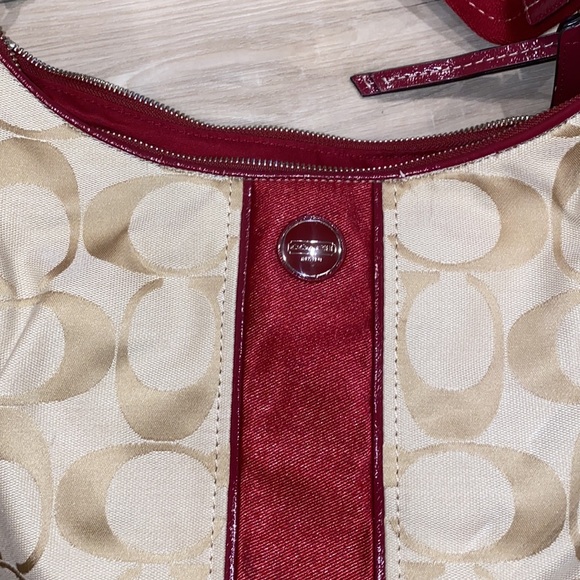 VGUC Coach Red and Tan “C” Shoulder Bag Purse - Picture 2 of 7